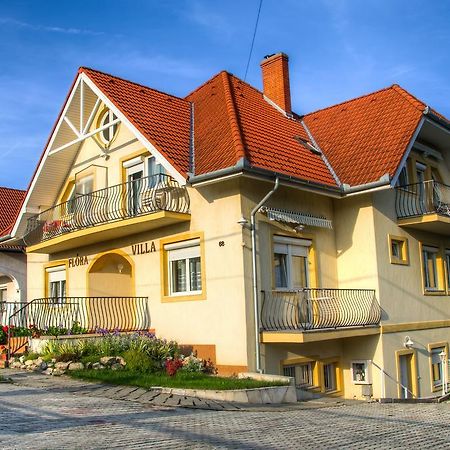 Flora Villa Хевіз Екстер'єр фото