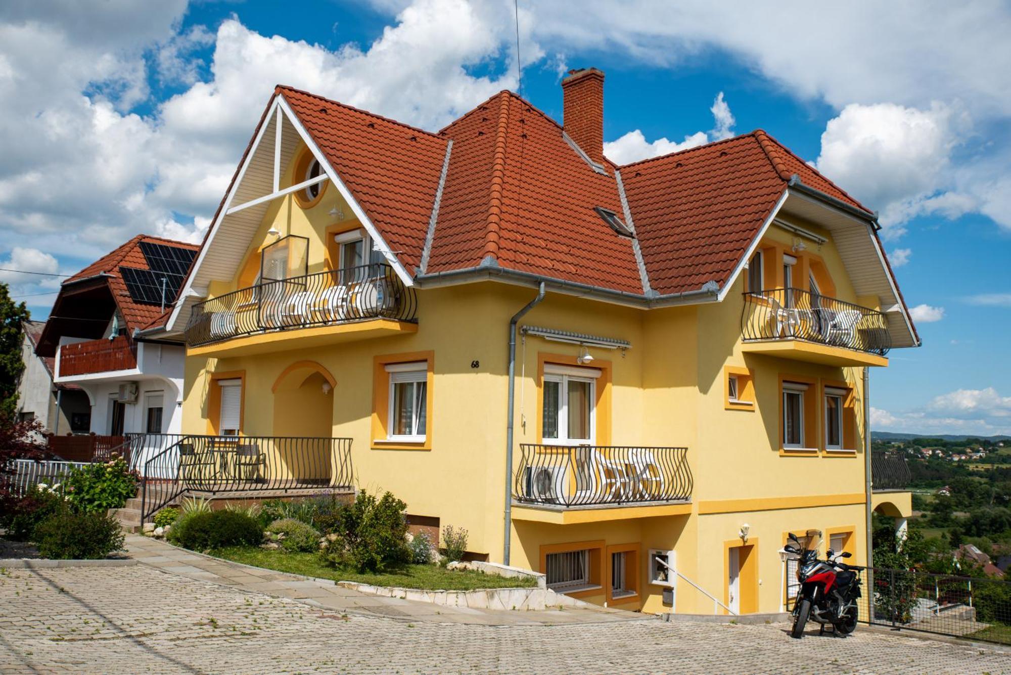 Flora Villa Хевіз Екстер'єр фото